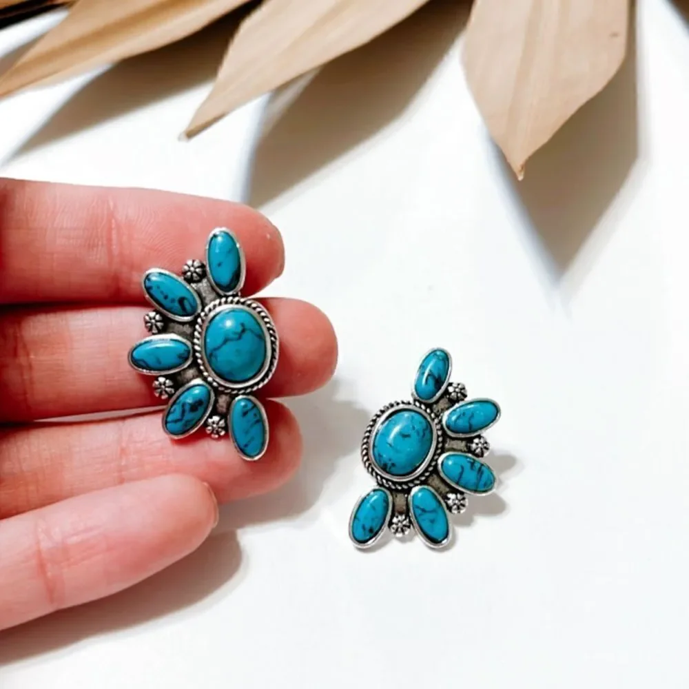 Blue flower stud earrings S291
